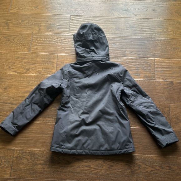 Helly Hansen Women’s Performance Winter Jacket - Picture 8 of 9